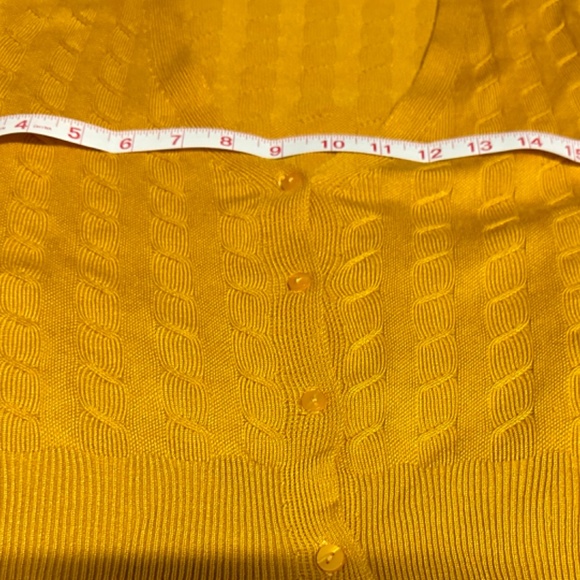 Forever 21 Cropped Ladies Long Sleeved Sweater Size M - Picture 5 of 9